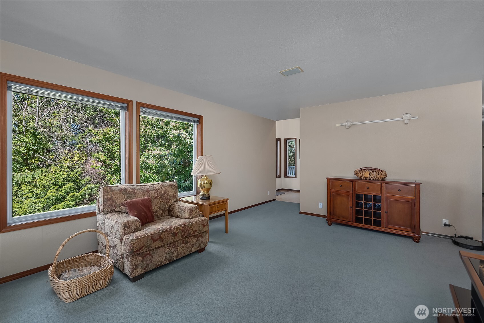 5023 Cooper Point Road NW, Olympia, WA 98502