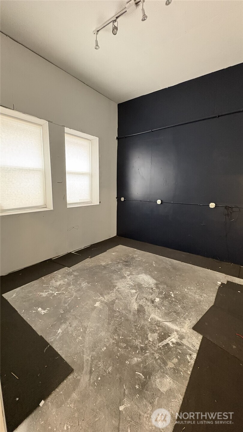501 E 34th Street , Tacoma, WA 98404
