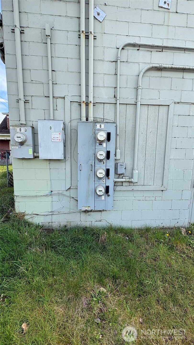 501 E 34th Street , Tacoma, WA 98404