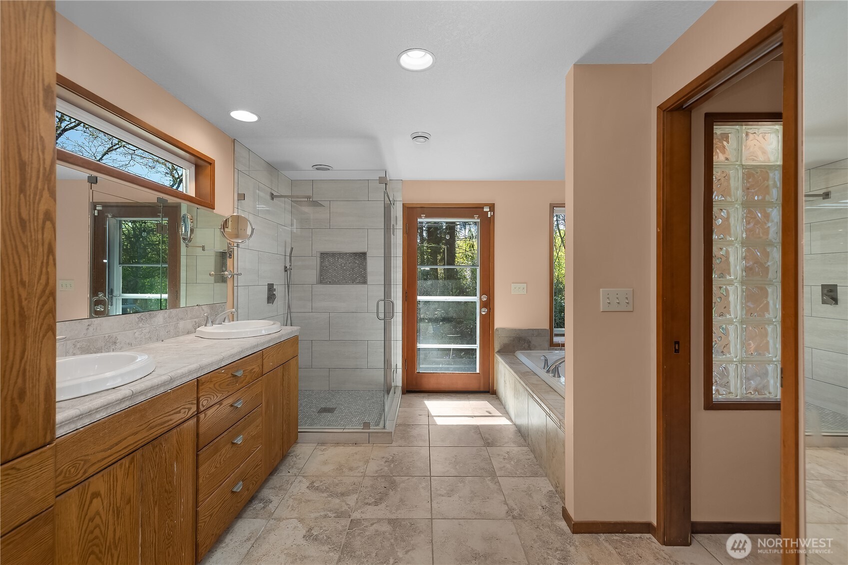 2813 Aberdeen Court SE, Olympia, WA 98501
