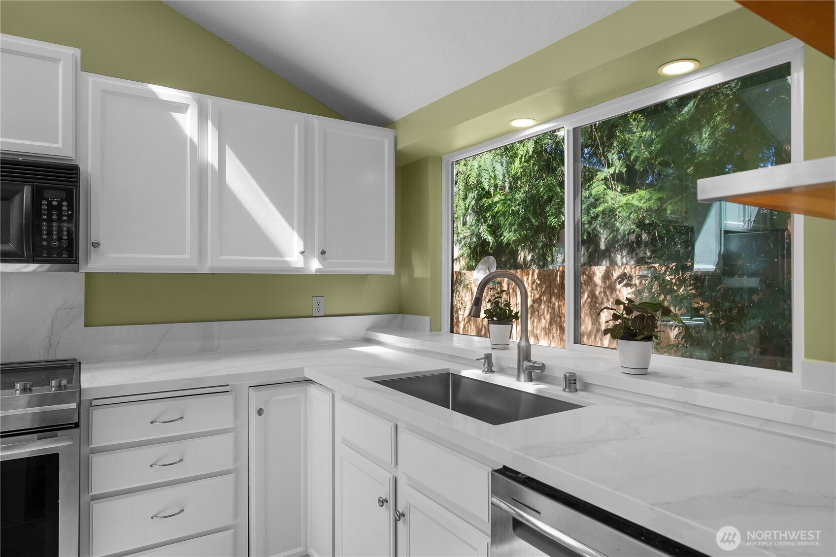 2813 Aberdeen Court SE, Olympia, WA 98501