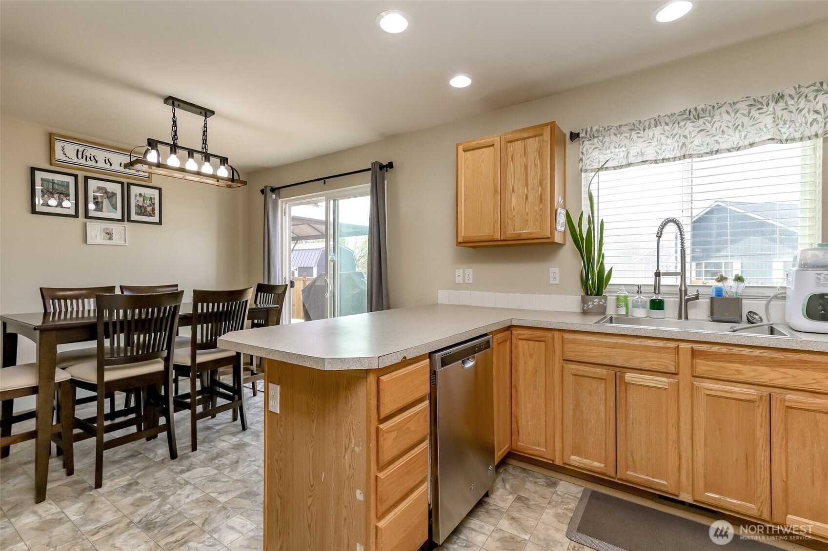 9921 Greenleaf Loop SE, Yelm, WA 98597