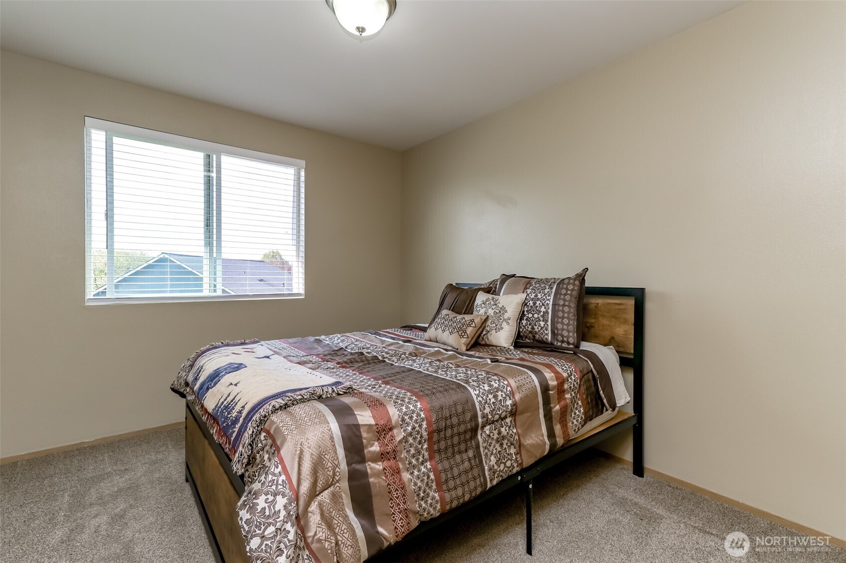 9921 Greenleaf Loop SE, Yelm, WA 98597