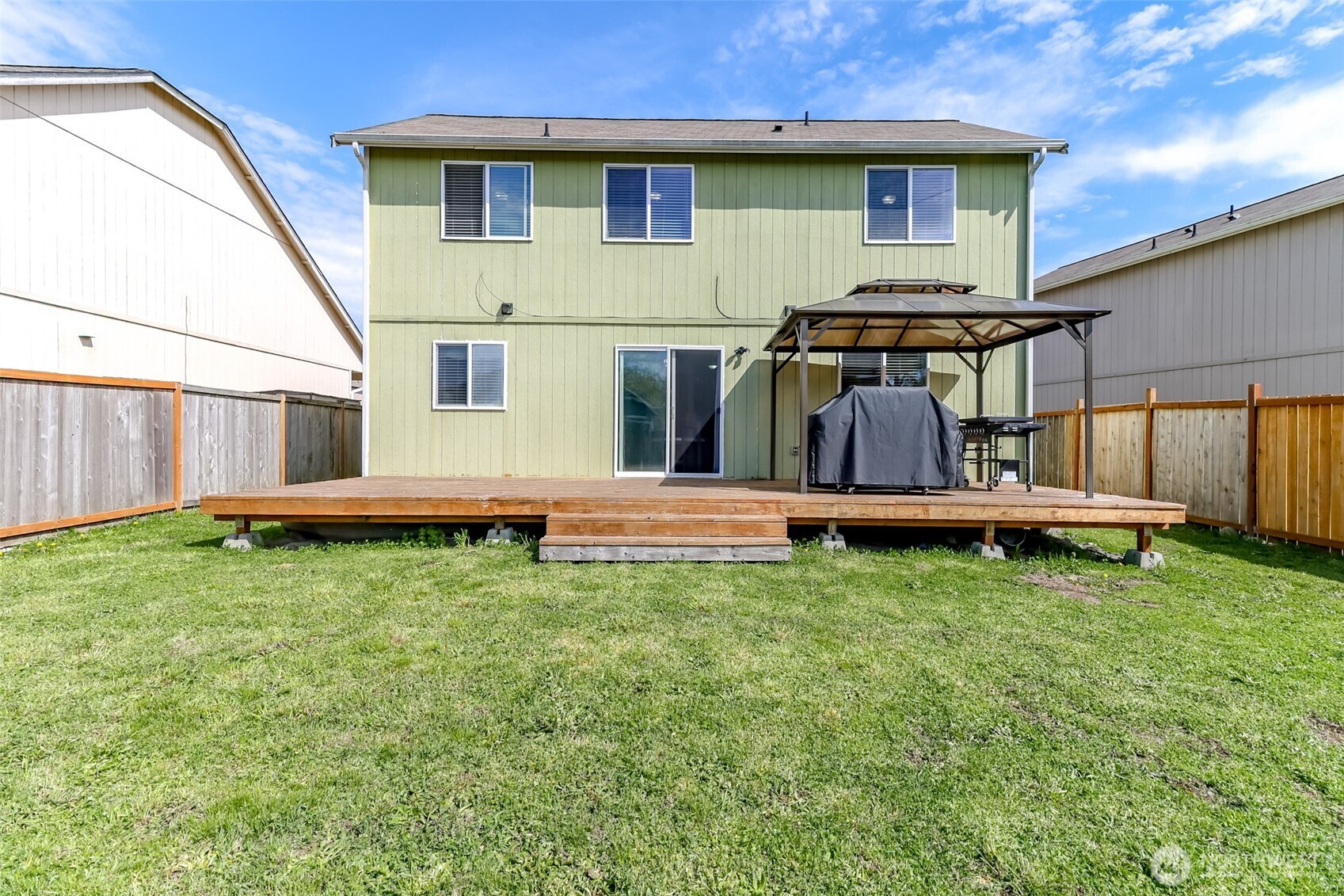 9921 Greenleaf Loop SE, Yelm, WA 98597