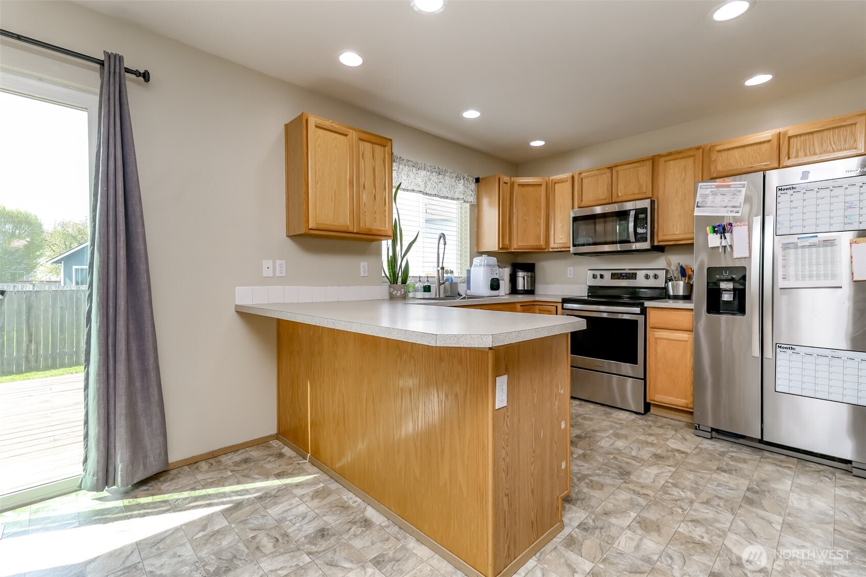 9921 Greenleaf Loop SE, Yelm, WA 98597