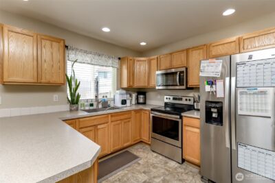 9921 Greenleaf Loop SE, Yelm, WA 98597 - Photo 10