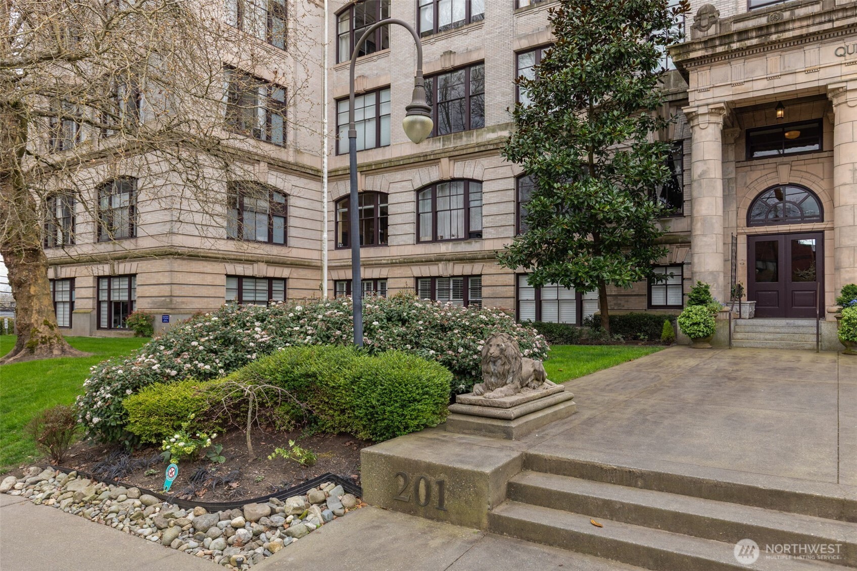 201 Galer Street #436, Seattle, WA 98109