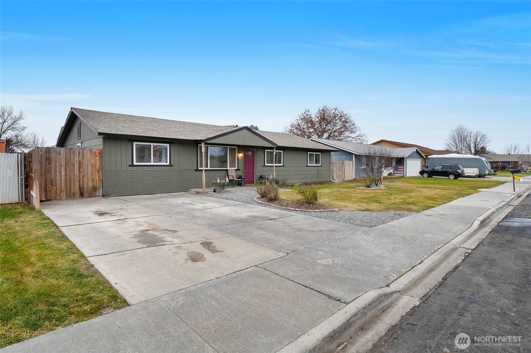 1692 S Wallace Street , Moses Lake, WA 98837