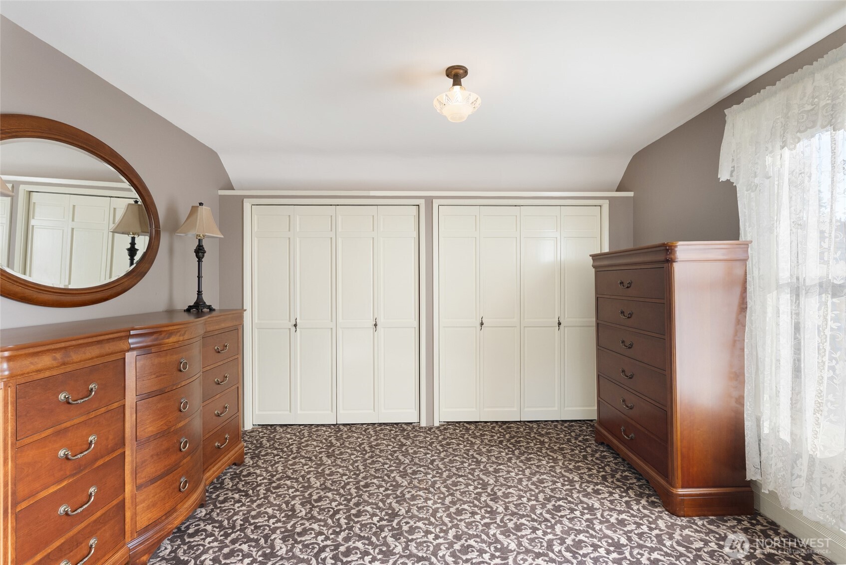303 7th Street , Anacortes, WA 98221