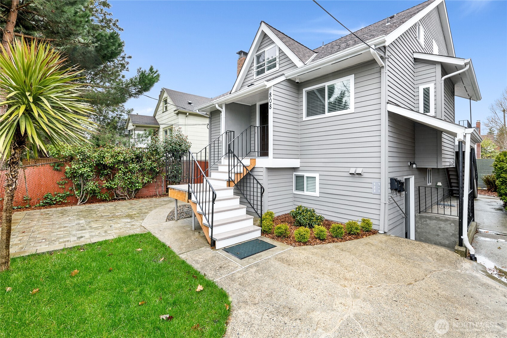 808 NW Market Street , Seattle, WA 98107