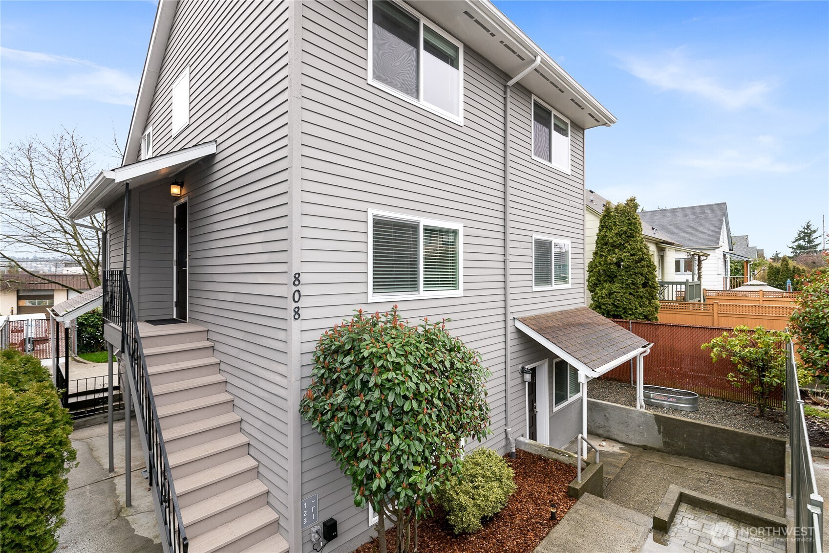 808 NW Market Street , Seattle, WA 98107