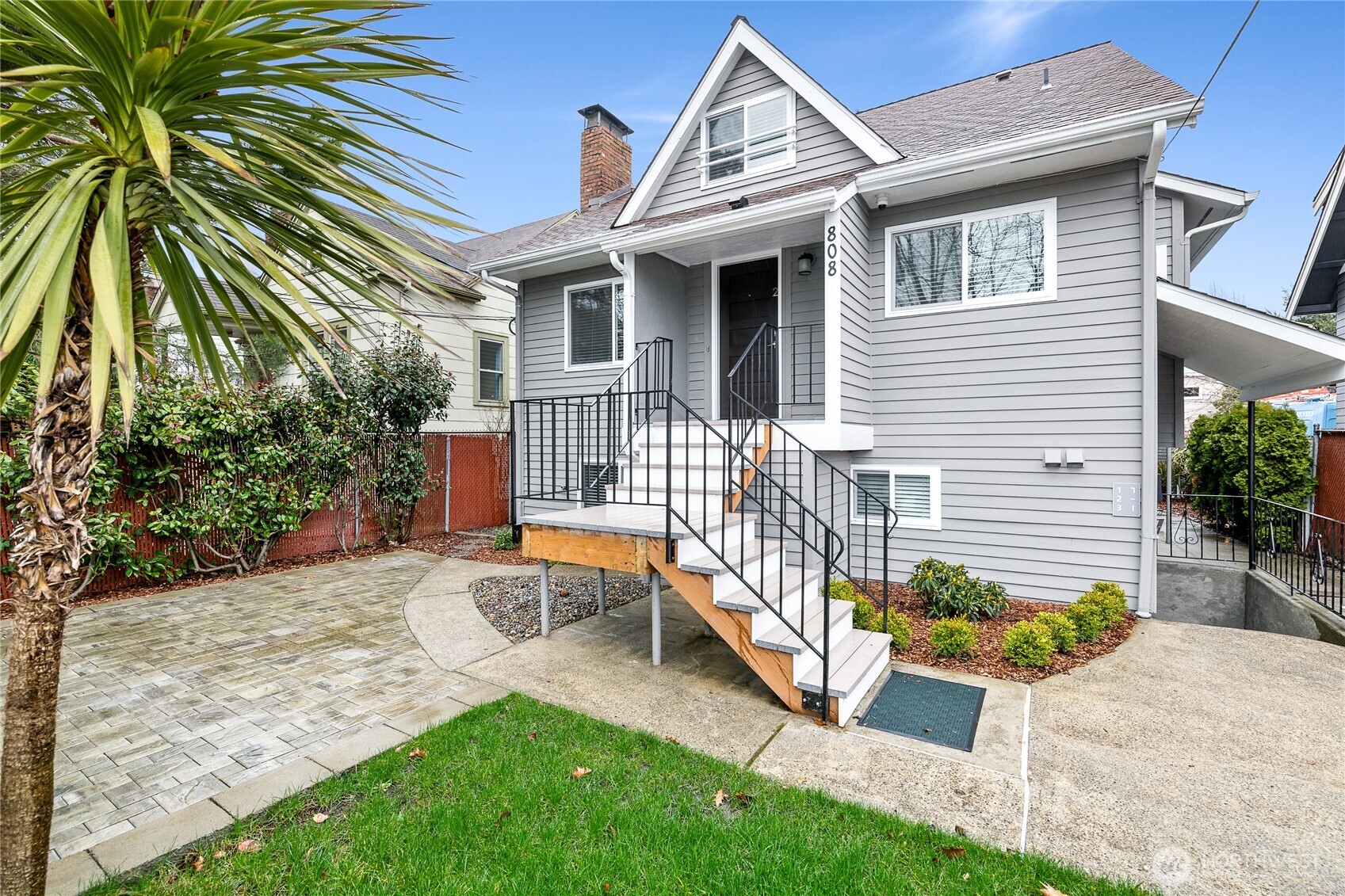 808 NW Market Street , Seattle, WA 98107