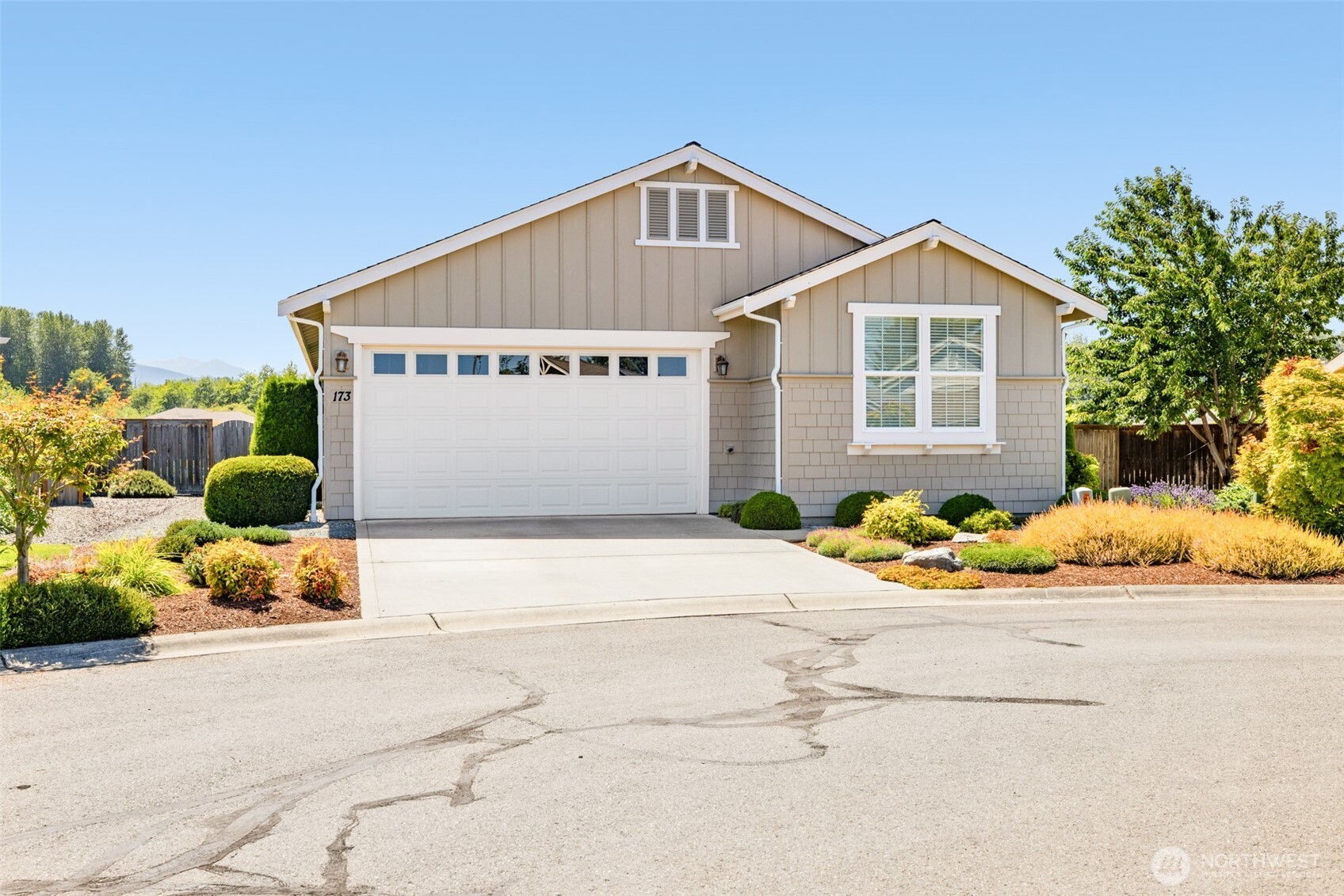 173 W Lobelia Dr , Sequim, WA 98382
