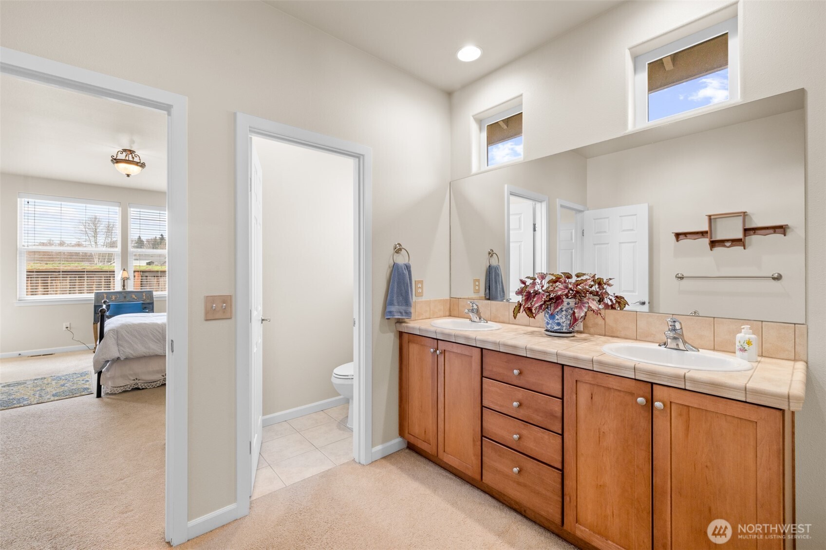 173 W Lobelia Dr , Sequim, WA 98382