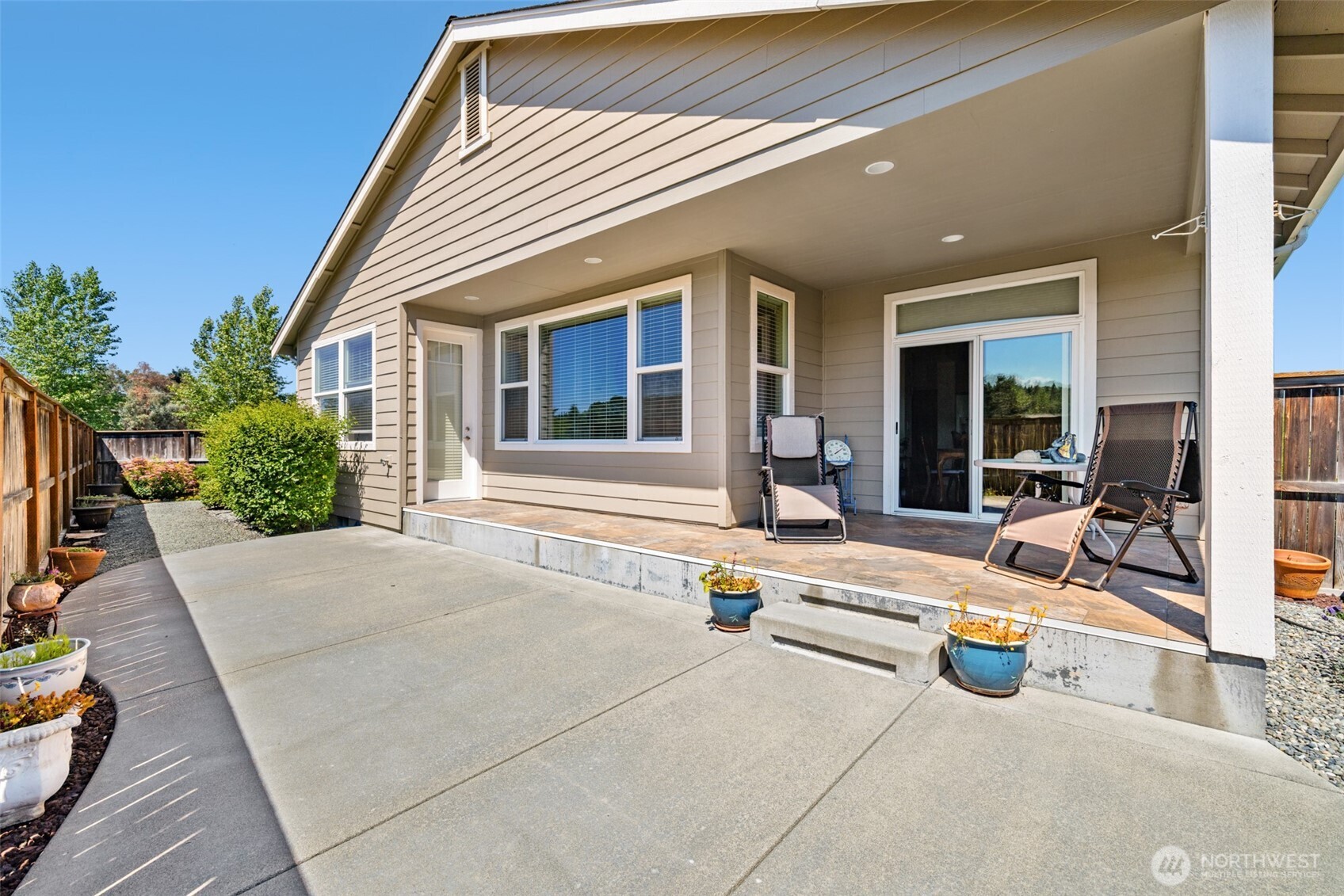 173 W Lobelia Dr , Sequim, WA 98382