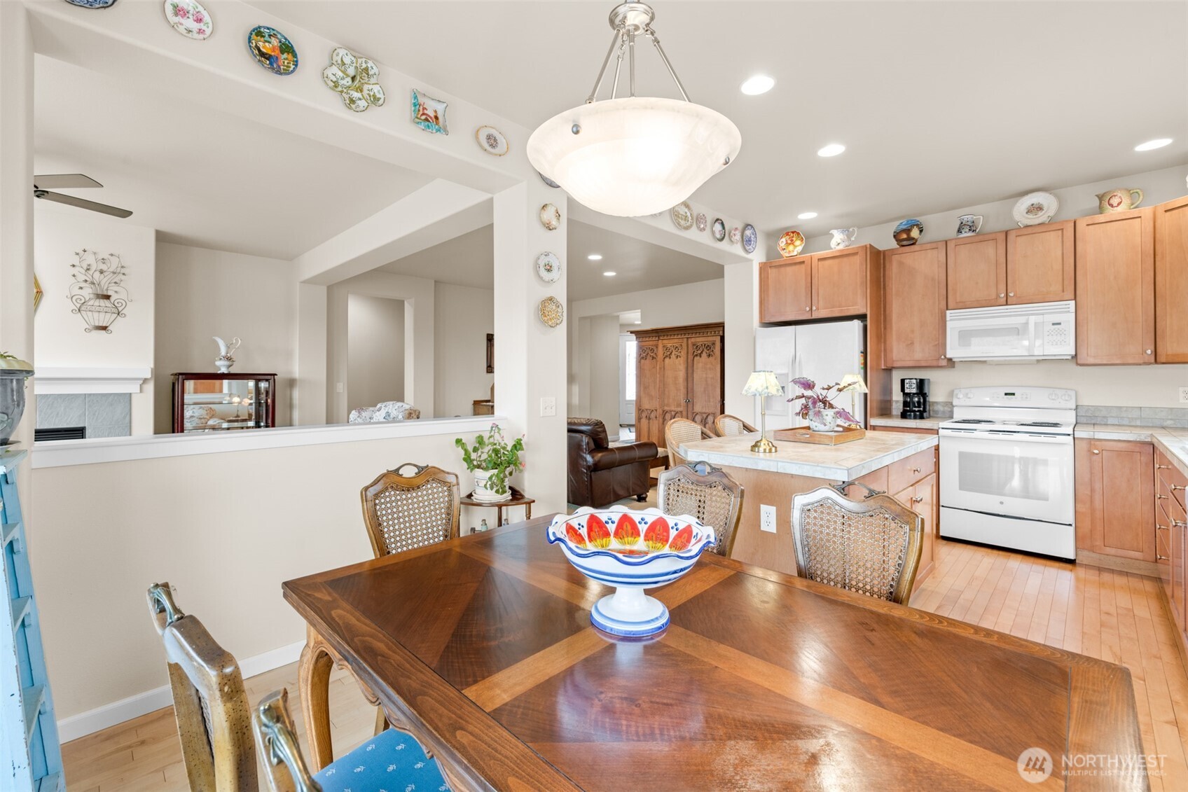 173 W Lobelia Dr , Sequim, WA 98382