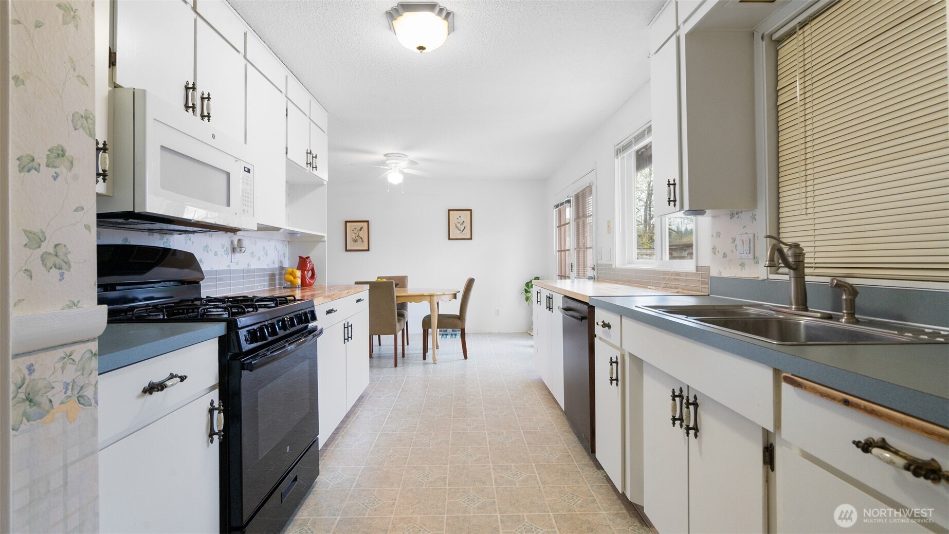 1627 Monroe Street , Shelton, WA 98584