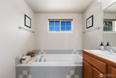 1003 Shelton Ave NE , Renton, WA 98056 - Photo 26