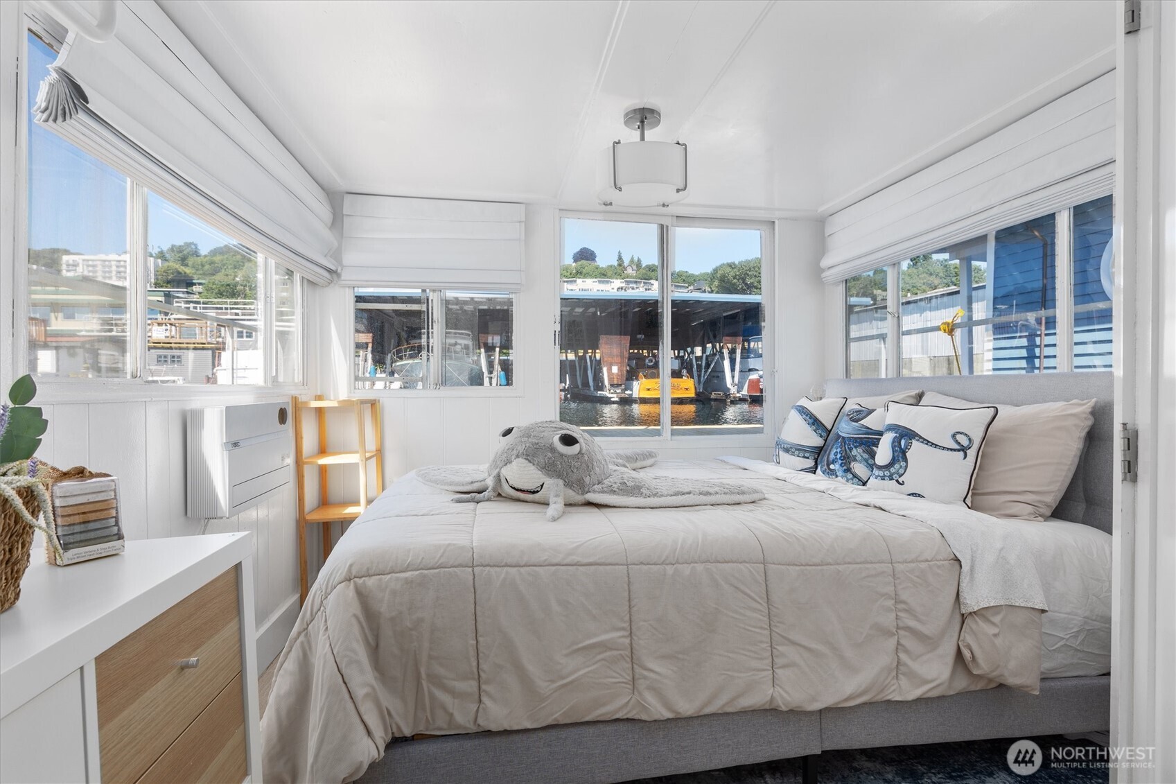 2040 Westlake Avenue N ##14, Seattle, WA 98109