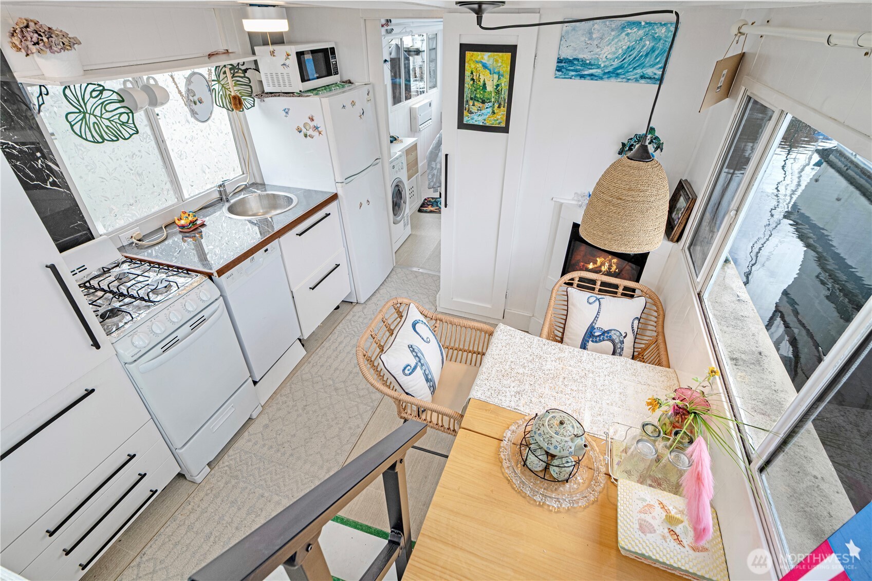 2040 Westlake Avenue N ##14, Seattle, WA 98109