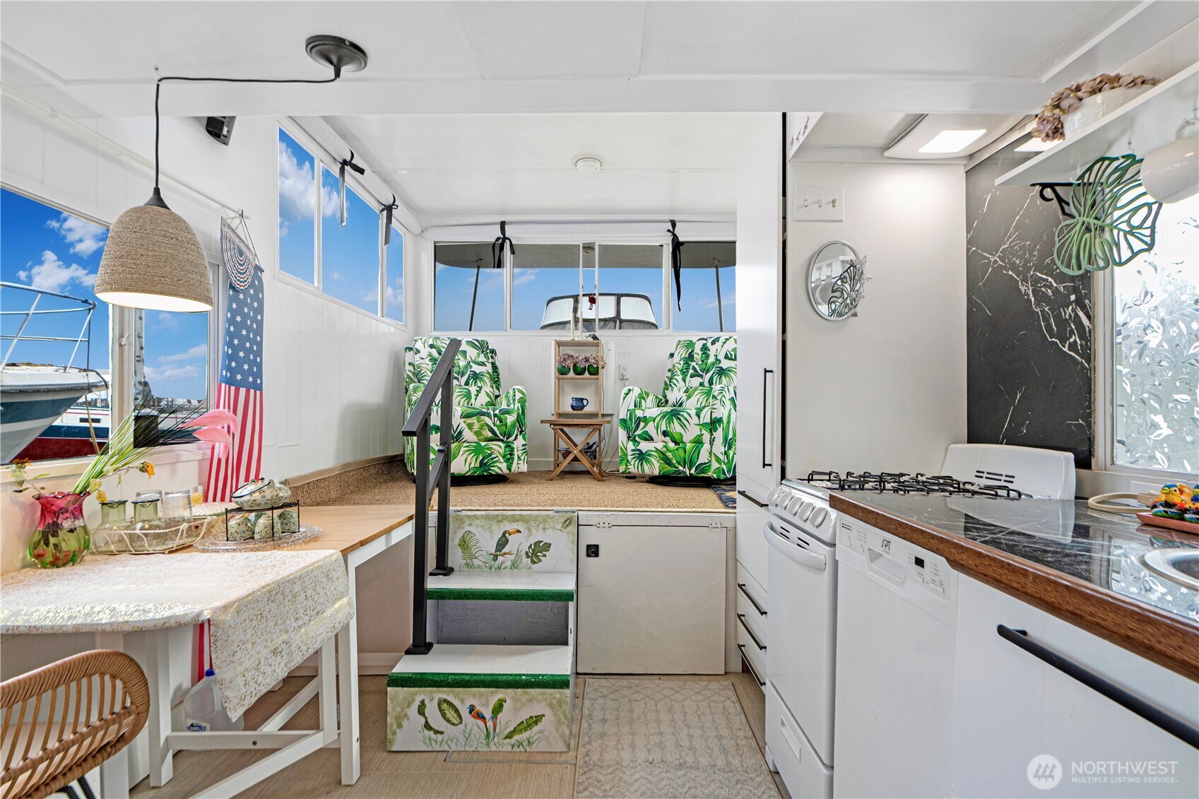 2040 Westlake Avenue N ##14, Seattle, WA 98109