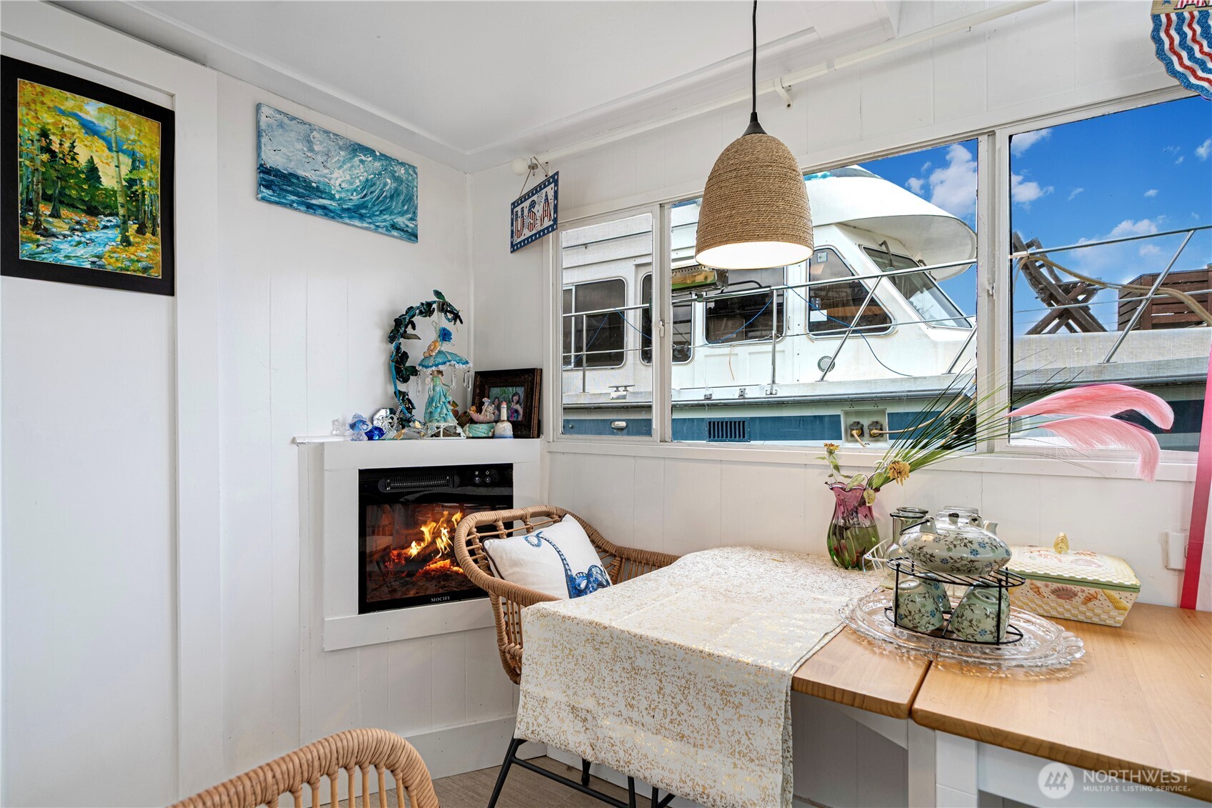 2040 Westlake Avenue N ##14, Seattle, WA 98109