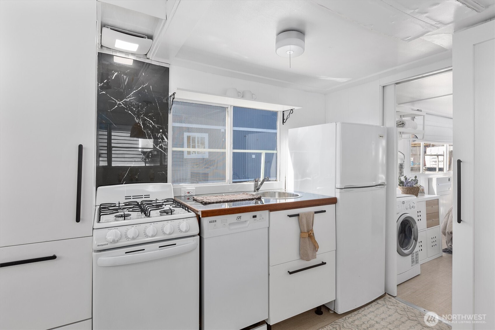 2040 Westlake Avenue N ##14, Seattle, WA 98109