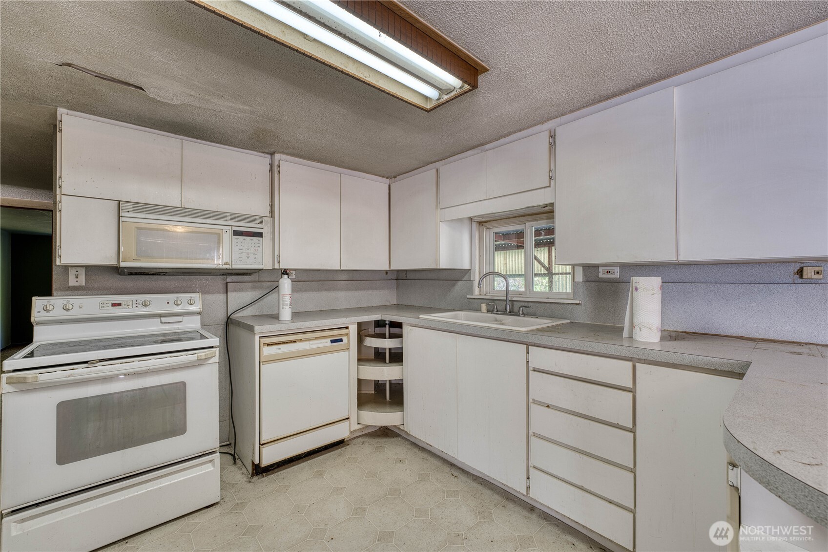 6015 Whitmore Drive NW, Gig Harbor, WA 98335