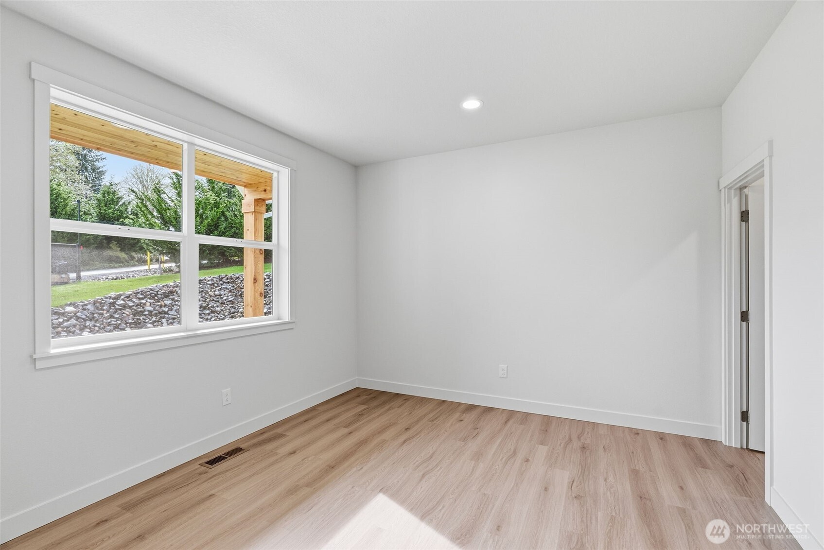 117 Red Hawk Drive , Castle Rock, WA 98611