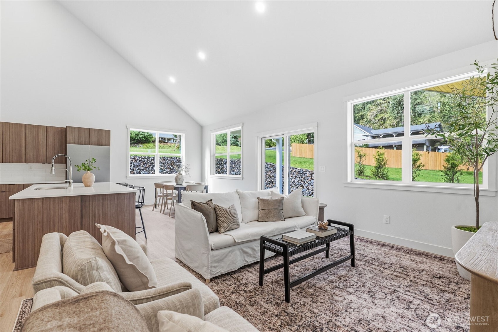 117 Red Hawk Drive , Castle Rock, WA 98611