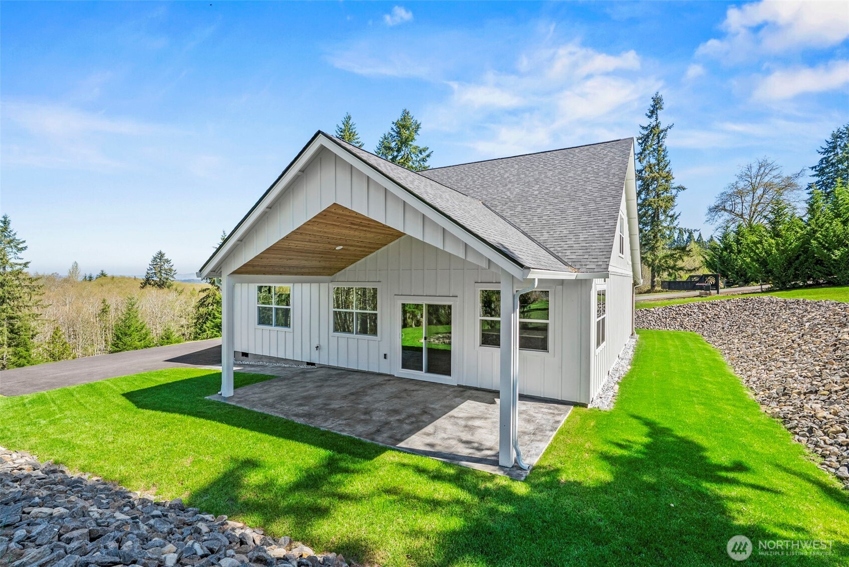 117 Red Hawk Drive , Castle Rock, WA 98611