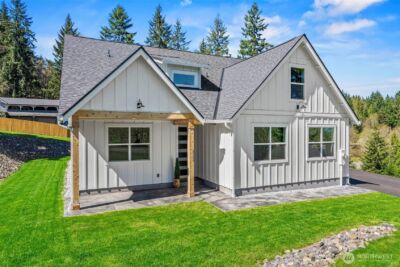 117 Red Hawk Drive , Castle Rock, WA 98611