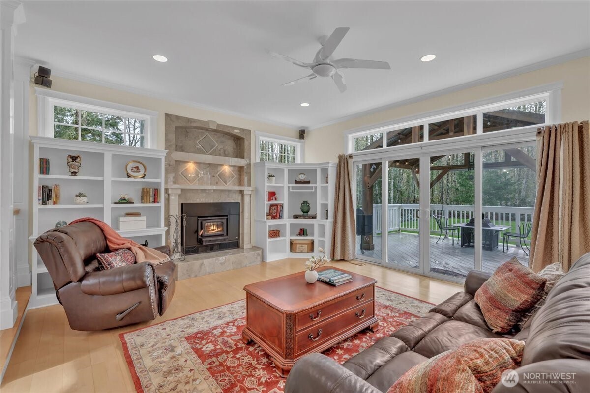 6215 63rd Avenue NE, Olympia, WA 98516