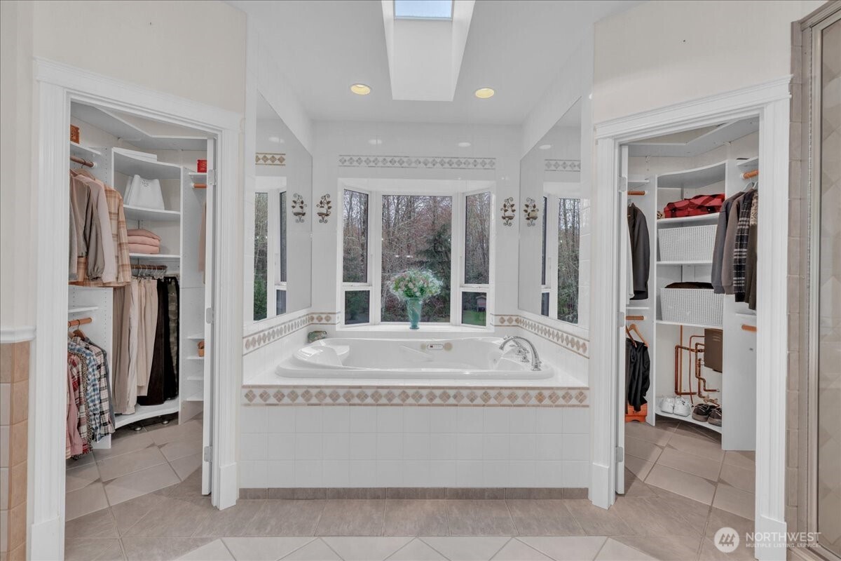 6215 63rd Avenue NE, Olympia, WA 98516