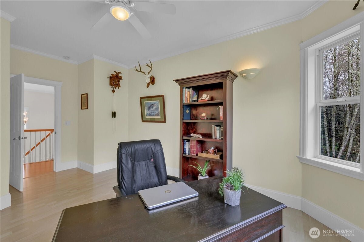 6215 63rd Avenue NE, Olympia, WA 98516