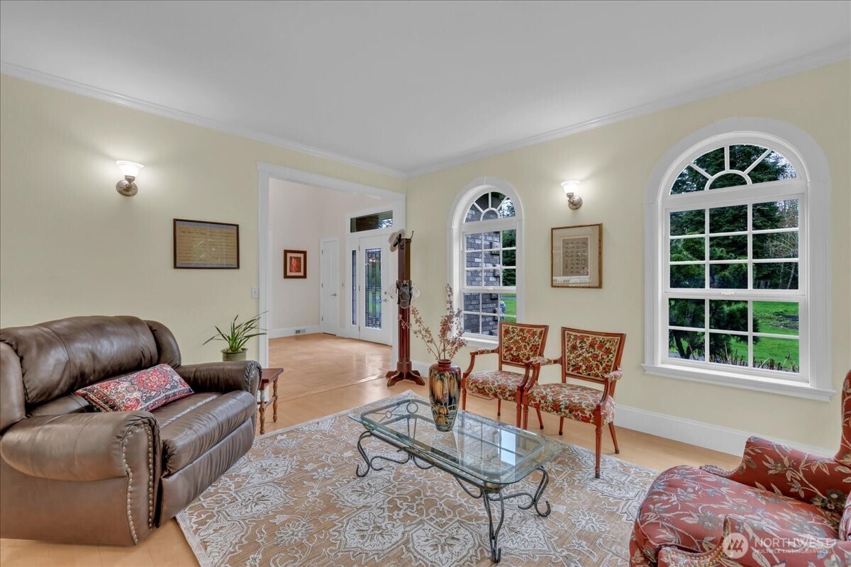 6215 63rd Avenue NE, Olympia, WA 98516