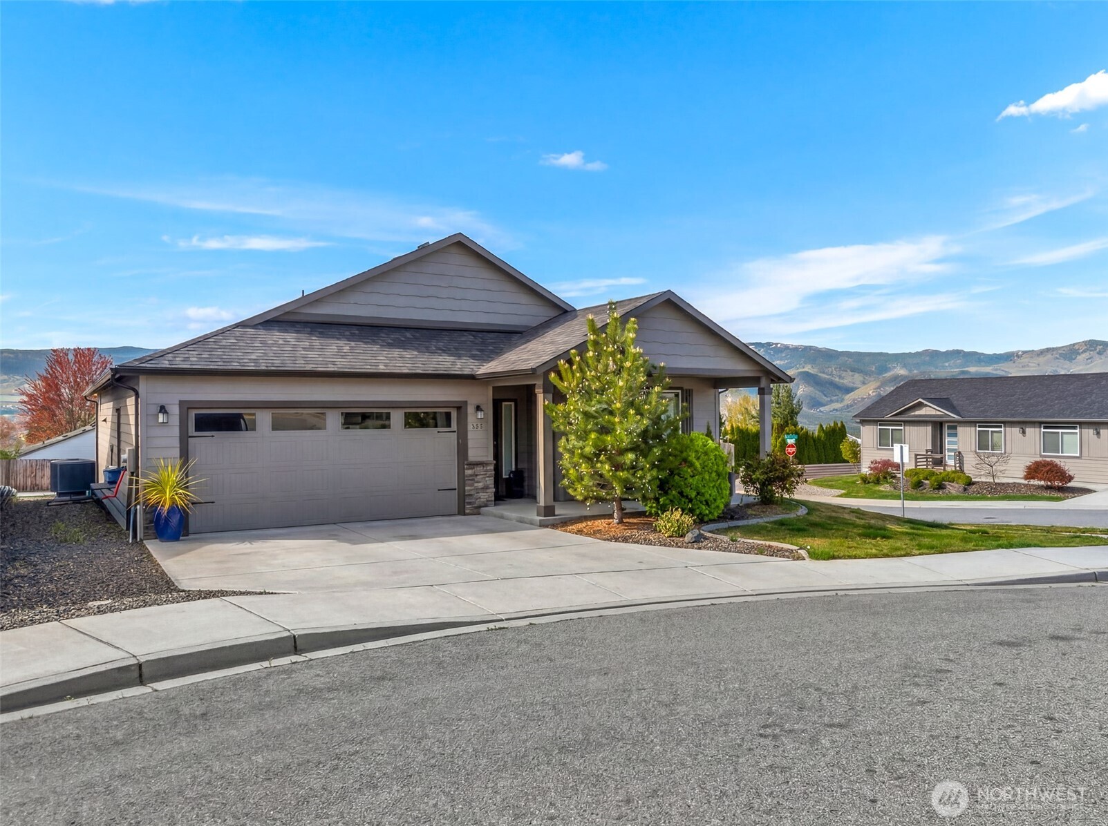 813 Madeleine Court , East Wenatchee, WA 98802