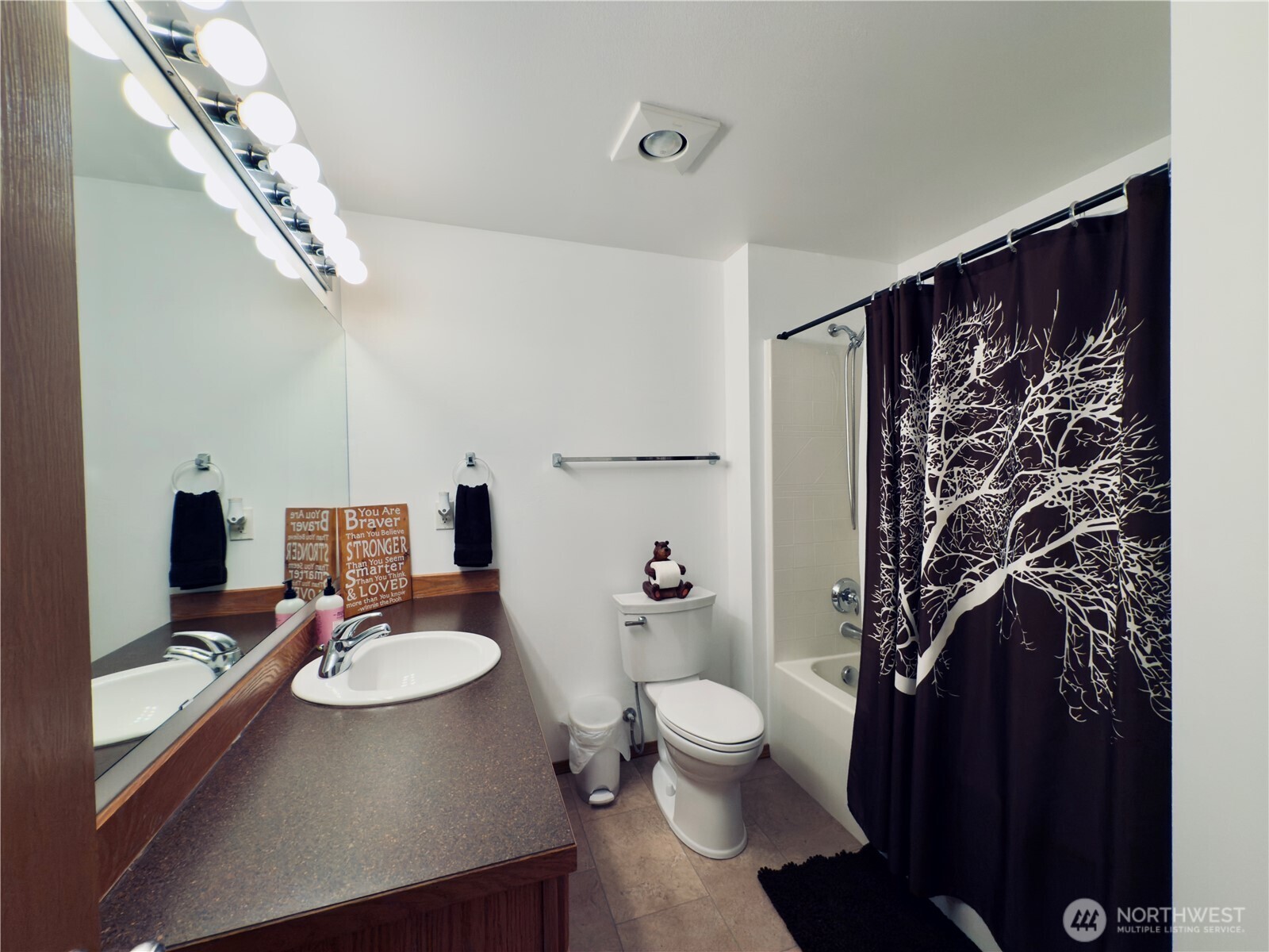 2037 Delameter Road , Castle Rock, WA 98611