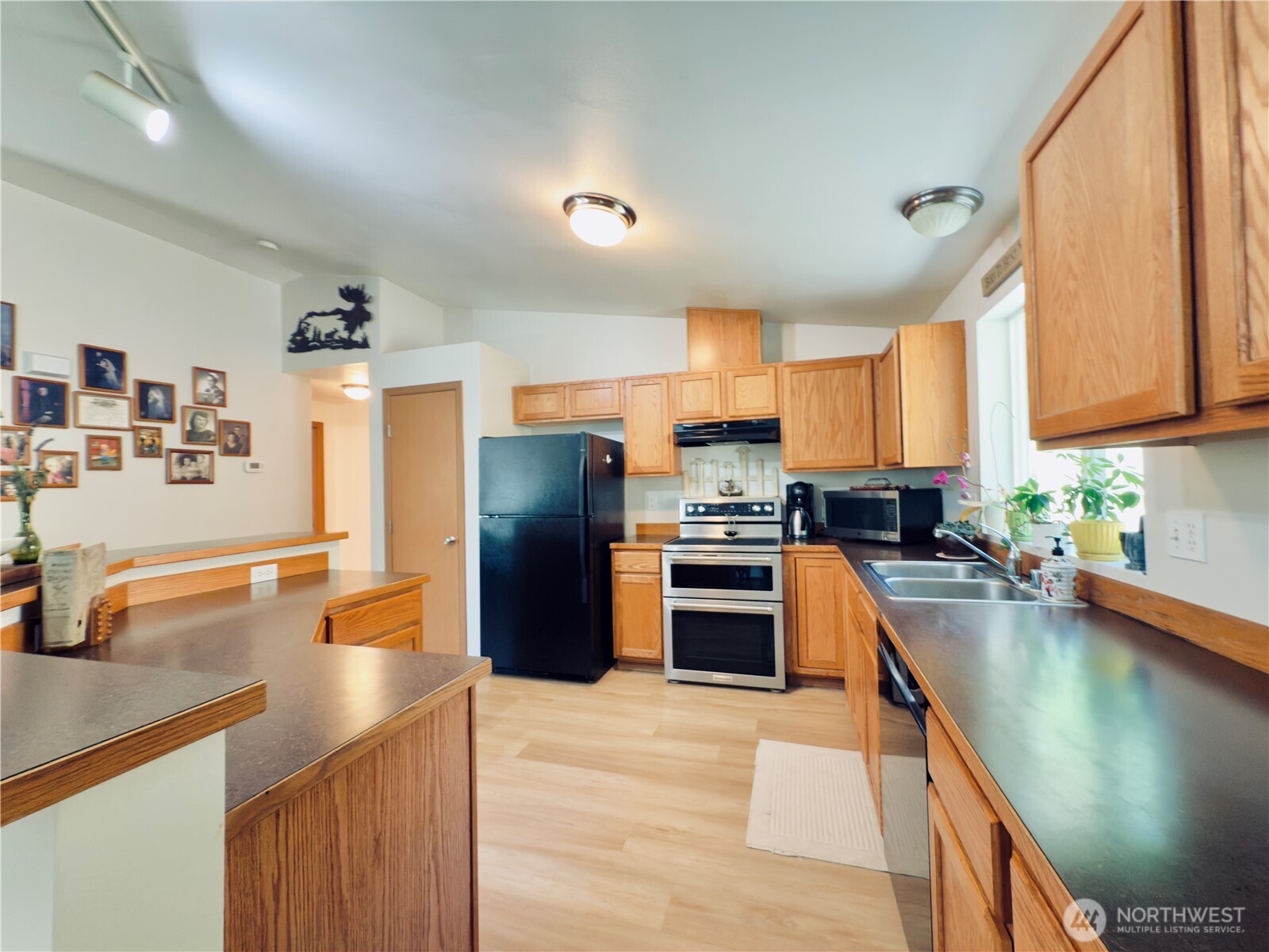 2037 Delameter Road , Castle Rock, WA 98611