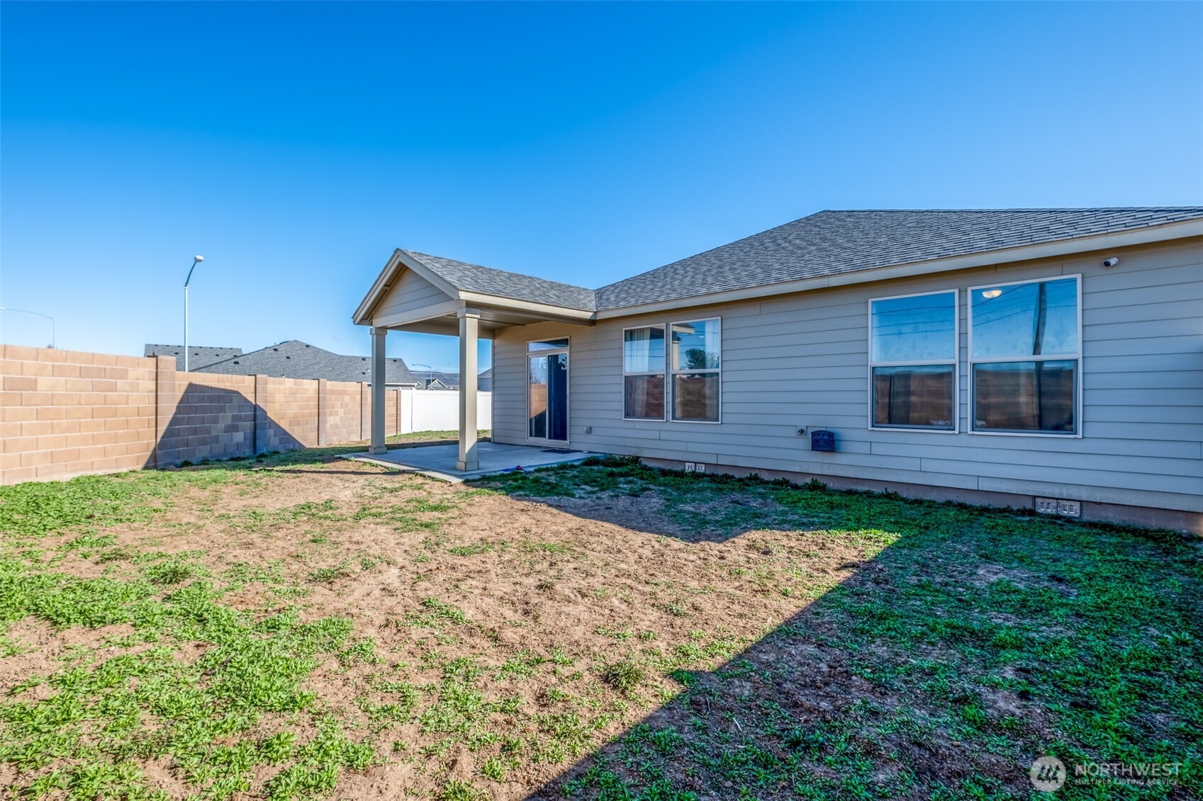 1019 Hilltop Ave NE , Quincy, WA 98848