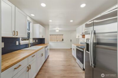 564 S 1st Street , Walla Walla, WA 99362 - Photo 8