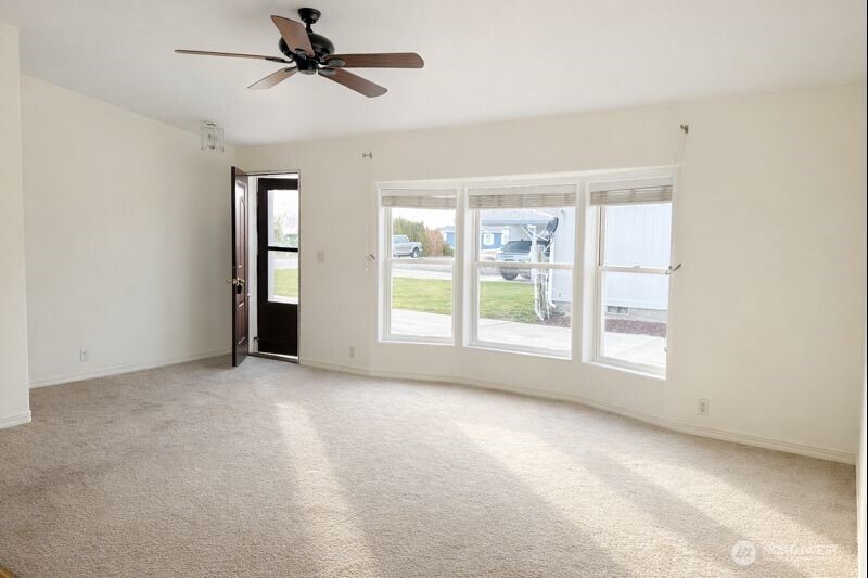 309 5th Avenue SE, Ephrata, WA 98823