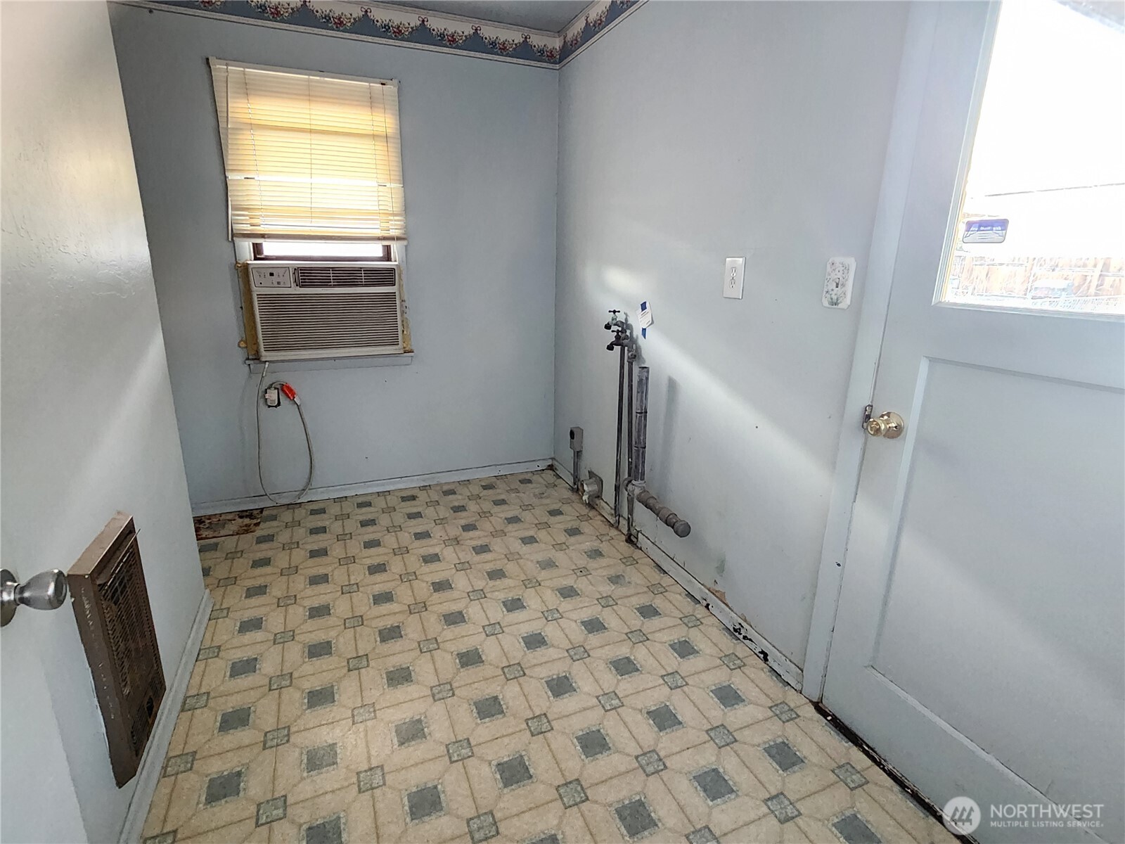 111 K Street SW, Quincy, WA 98848