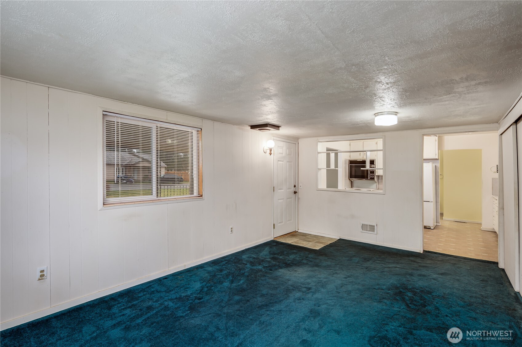 602 Commercial Avenue , Darrington, WA 98241