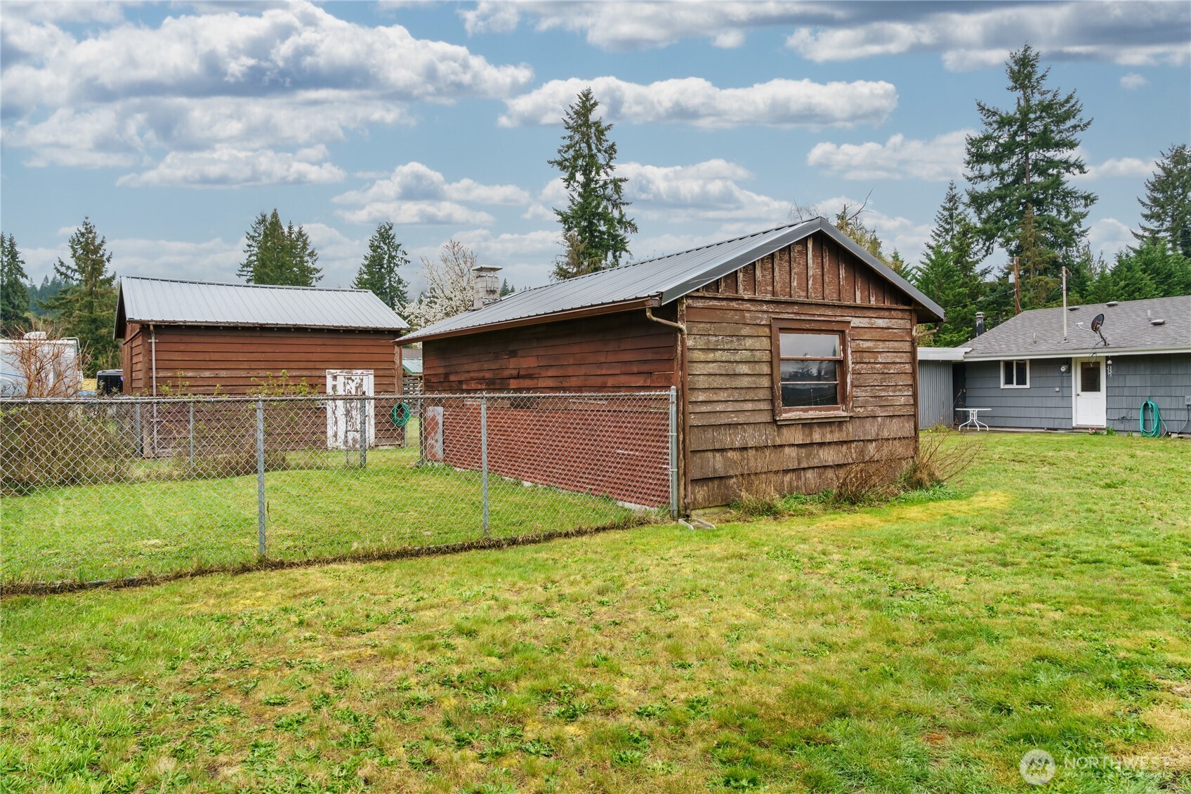 602 Commercial Avenue , Darrington, WA 98241