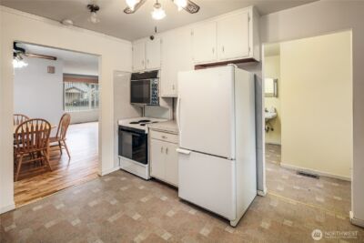 602 Commercial Avenue , Darrington, WA 98241 - Photo 10