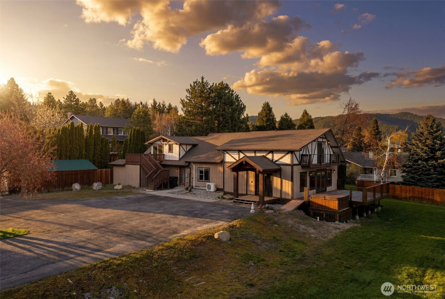 10285 Ski Hill Drive , Leavenworth, WA 98826