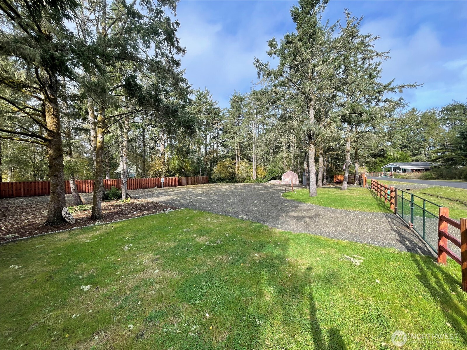 1013 Discovery Avenue SE, Ocean Shores, WA 98569