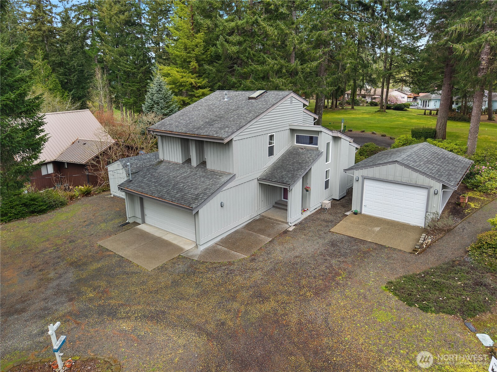 140 E Saint Andrews Drive , Shelton, WA 98584