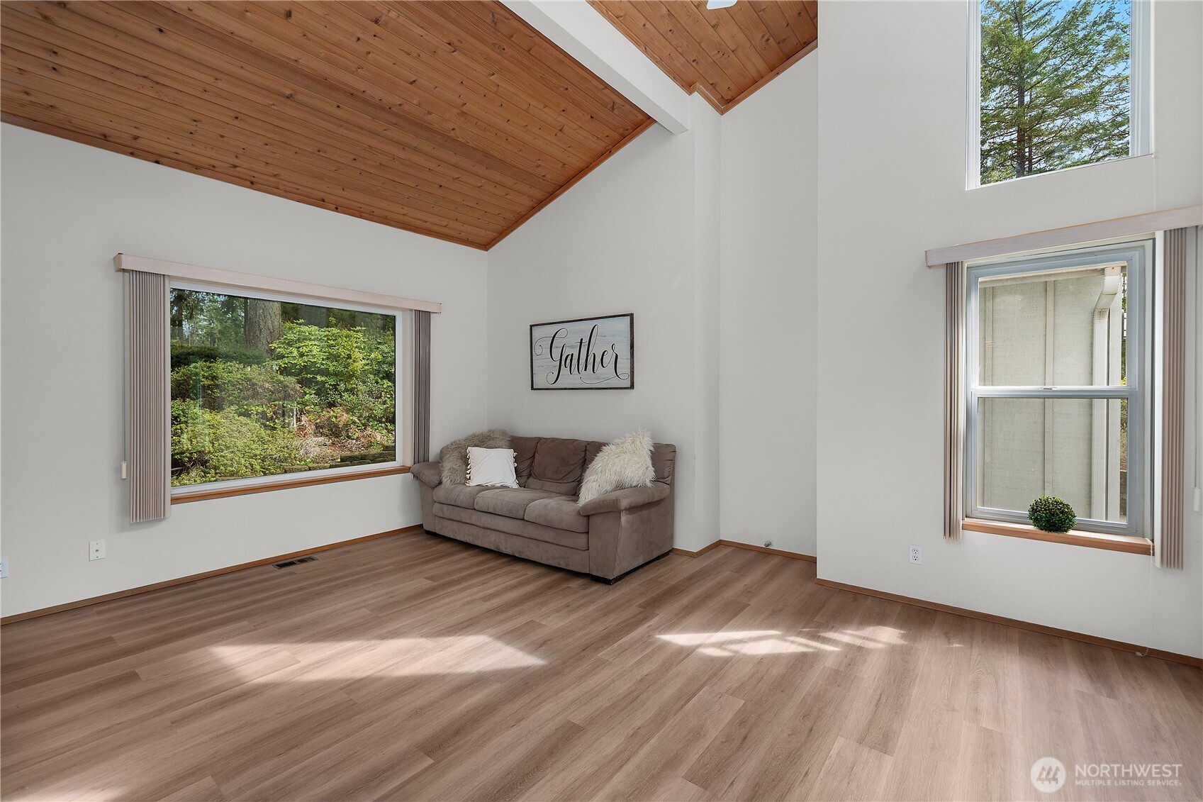 140 E Saint Andrews Drive , Shelton, WA 98584